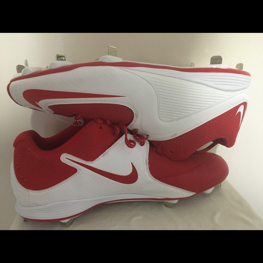 Nike MVP Strike 2 Men’s baseball cleats